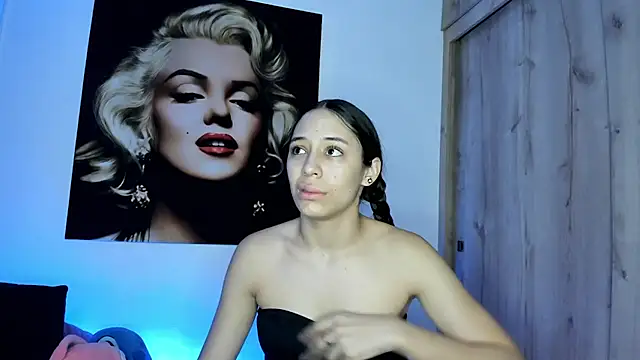 Snapshot of TANIA_06 chatting on 9, 10, 2025 TANIA 06 online show from 9, 10, 2025