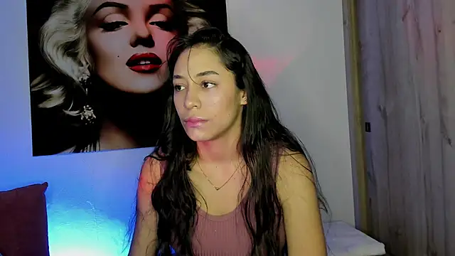 Snapshot of TANIA_06 chatting on 22, 10, 2025 TANIA 06 online show from 22, 10, 2025