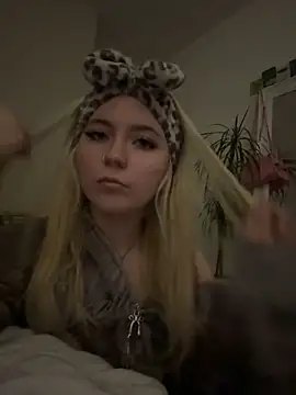 Snapshot of Blondie_Sofia_Essexbabe chatting on 9, 3, 2025 Blondie Sofia Essexbabe online show from 9, 3, 2025