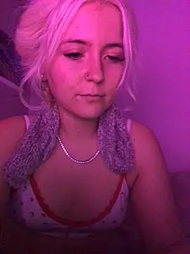 Snapshot of Blondie_Sofia_Essexbabe chatting on 11, 9, 2025 Blondie Sofia Essexbabe online show from 11, 9, 2025