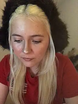 Snapshot of Blondie_Sofia_Essexbabe chatting on 10, 11, 2025 Blondie Sofia Essexbabe online show from 10, 11, 2025