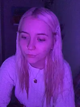 Snapshot of Blondie_Sofia_Essexbabe chatting on 22, 12, 2025 Blondie Sofia Essexbabe online show from 22, 12, 2025