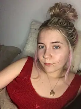 Snapshot of Blondie_Sofia_Essexbabe chatting on 12, 2, 2026 Blondie Sofia Essexbabe online show from 12, 2, 2026