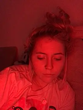 Snapshot of Blondie_Sofia_Essexbabe chatting on 15, 2, 2026 Blondie Sofia Essexbabe online show from 15, 2, 2026