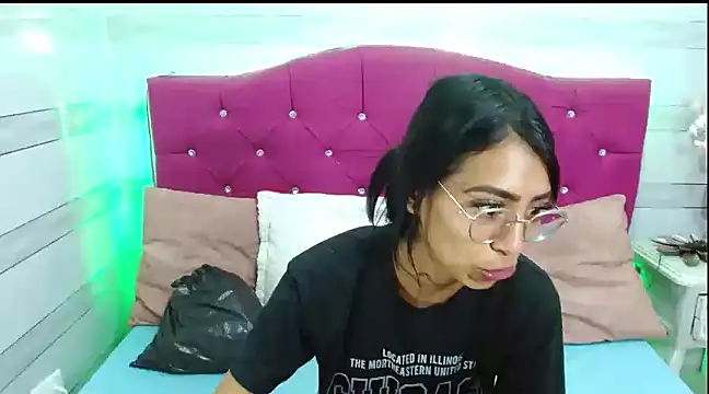 Karla SlutSkinny online show from 27, 2, 2025