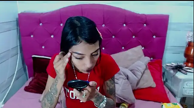 Karla SlutSkinny online show from 6, 3, 2025