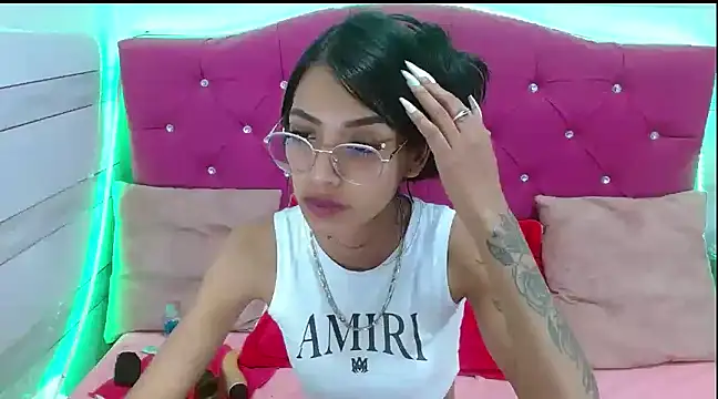 Karla SlutSkinny online show from 9, 3, 2025
