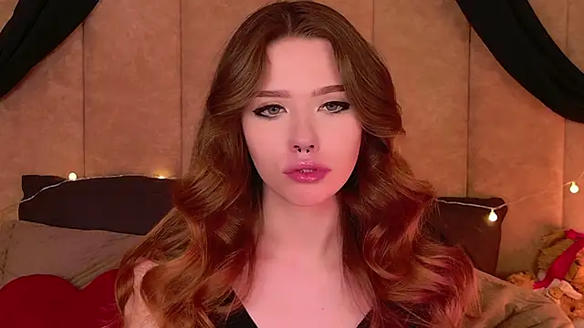 Snapshot of Sierra_Fane chatting on 23, 2, 2025 Sierra Fane online show from 23, 2, 2025