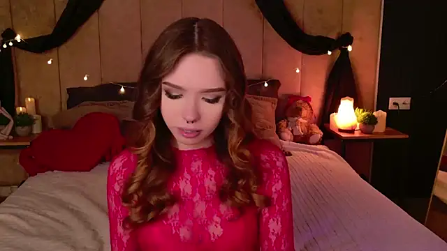 Snapshot of Sierra_Fane chatting on 1, 3, 2025 Sierra Fane online show from 1, 3, 2025