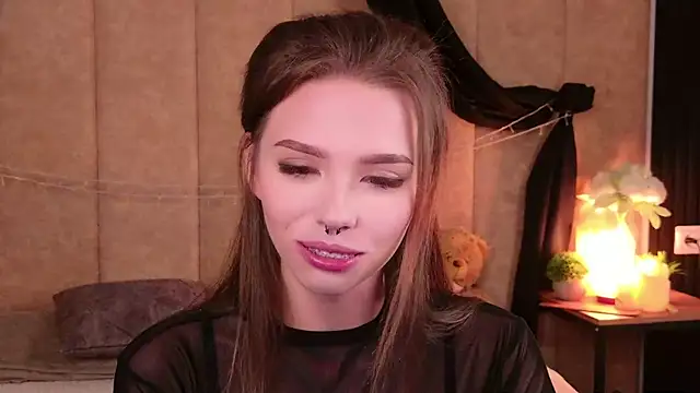 Snapshot of Sierra_Fane chatting on 20, 9, 2025 Sierra Fane online show from 20, 9, 2025