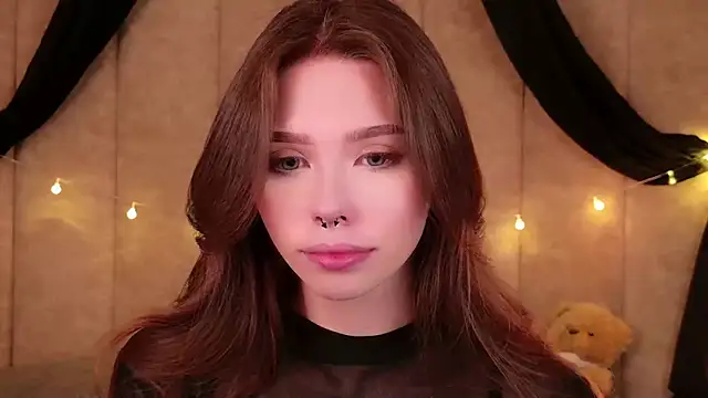 Snapshot of Sierra_Fane chatting on 3, 10, 2025 Sierra Fane online show from 3, 10, 2025