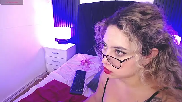 veenus hs online show from 22, 3, 2025