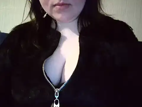 Snapshot of KamillaLaLove chatting on 1, 3, 2025 KamillaLaLove online show from 1, 3, 2025