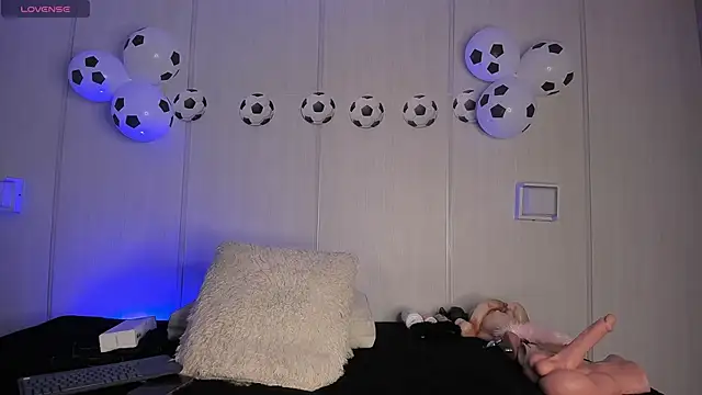 sasha riverss online show from 29, 6, 2026