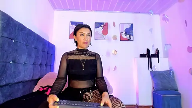 lilith catt online show from 17, 3, 2025