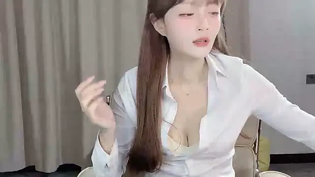 Annnnqi-77 online show from 28, 2, 2025