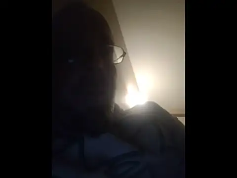 Snapshot of taterae chatting on 1, 11, 2025 taterae online show from 1, 11, 2025