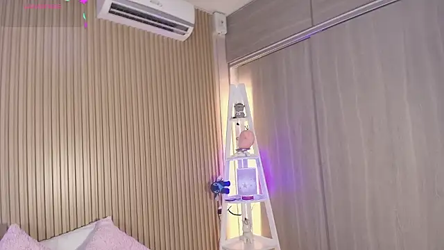 emily sweett24 online show from 21, 3, 2026