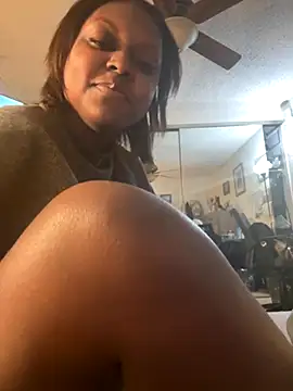 Snapshot of BubblyBabyy chatting on 16, 11, 2025 BubblyBabyy online show from 16, 11, 2025