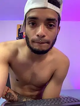 Snapshot of eross_chipre_ chatting on 22, 3, 2025 eross chipre online show from 22, 3, 2025
