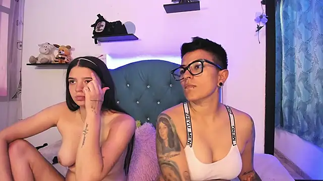 Snapshot of Ary_zakura chatting on 11, 3, 2025 Ary zakura online show from 11, 3, 2025