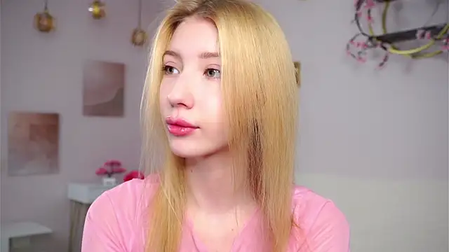 Snapshot of SunnivaCovil chatting on 2, 3, 2026 SunnivaCovil online show from 2, 3, 2026