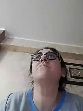 Dolcecurvy online show from 7, 2, 2026