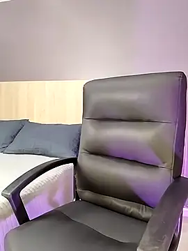 Ashly hills online show from 28, 2, 2025