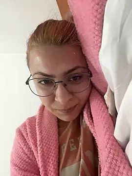 Snapshot of KittieHallo chatting on 22, 2, 2025 KittieHallo online show from 22, 2, 2025