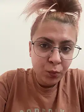 Snapshot of KittieHallo chatting on 25, 2, 2025 KittieHallo online show from 25, 2, 2025