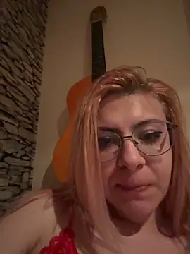 Snapshot of KittieHallo chatting on 27, 2, 2025 KittieHallo online show from 27, 2, 2025