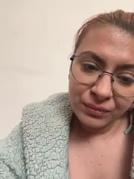 Snapshot of KittieHallo chatting on 7, 3, 2025 KittieHallo online show from 7, 3, 2025
