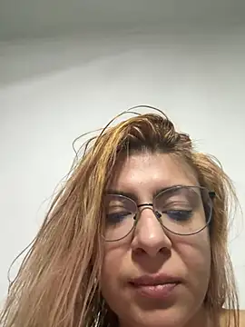 Snapshot of KittieHallo chatting on 7, 3, 2025 KittieHallo online show from 7, 3, 2025