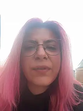 Snapshot of KittieHallo chatting on 12, 3, 2025 KittieHallo online show from 12, 3, 2025