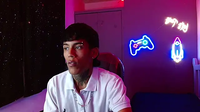 RyanKing19 online show from 27, 2, 2025