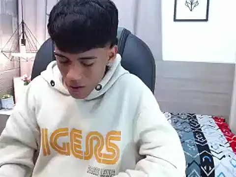 RyanKing19 online show from 5, 3, 2025