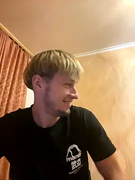 Snapshot of frama666 chatting on 1, 10, 2025 frama666 online show from 1, 10, 2025