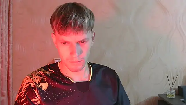 Snapshot of frama666 chatting on 28, 10, 2025 frama666 online show from 28, 10, 2025