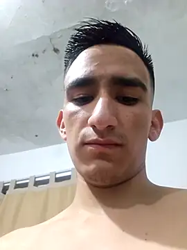 Cesarhott123 online show from 10, 2, 2026