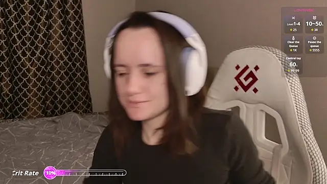 Snapshot of Luna_Loveee chatting on 5, 2, 2026 Luna Loveee online show from 5, 2, 2026