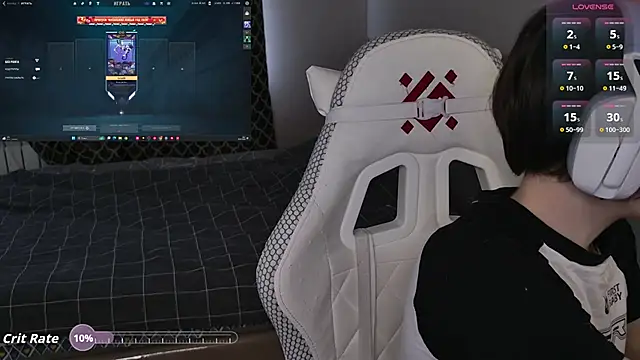 Snapshot of Luna_Loveee chatting on 28, 2, 2026 Luna Loveee online show from 28, 2, 2026