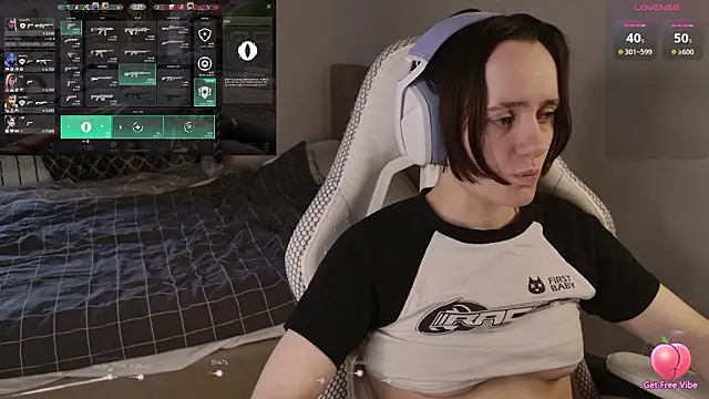 Snapshot of Luna_Loveee chatting on 27, 3, 2026 Luna Loveee online show from 27, 3, 2026