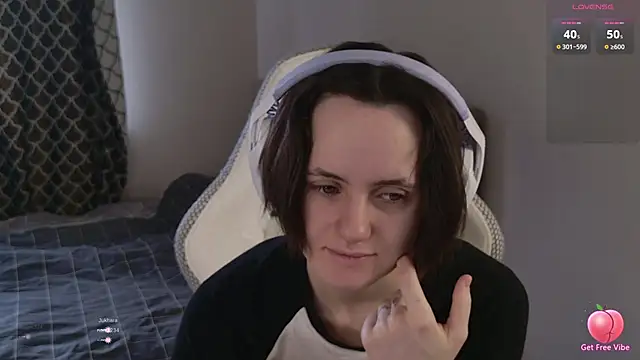 Snapshot of Luna_Loveee chatting on 30, 3, 2026 Luna Loveee online show from 30, 3, 2026