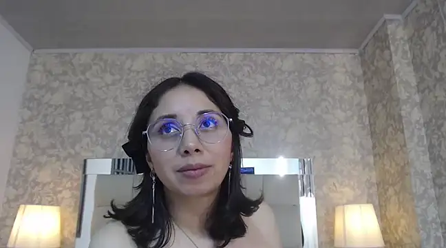 Stephanie Sun online show from 4, 3, 2025