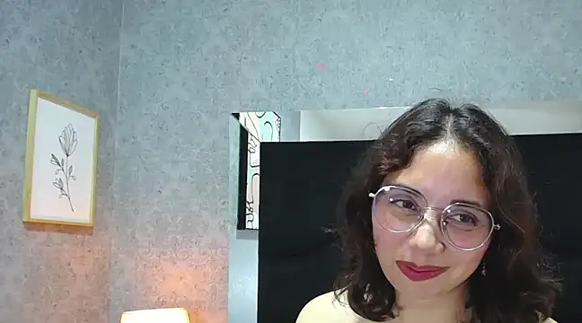Stephanie Sun online show from 10, 3, 2025