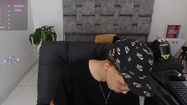 skinny bigcock02 online show from 1, 12, 2025