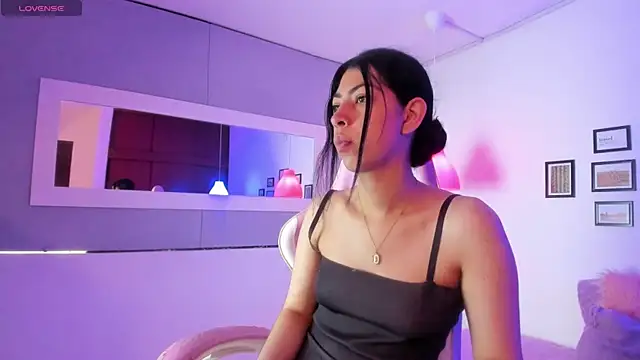 Cassie bloom online show from 18, 11, 2025