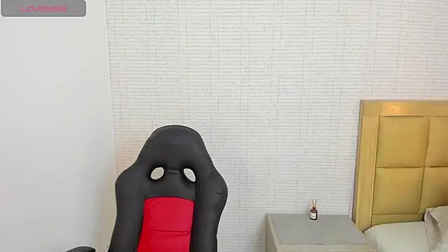 MEGANZARICK online show from 1, 10, 2025