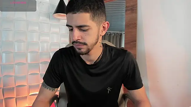 AlejandroStormm online show from 7, 4, 2026