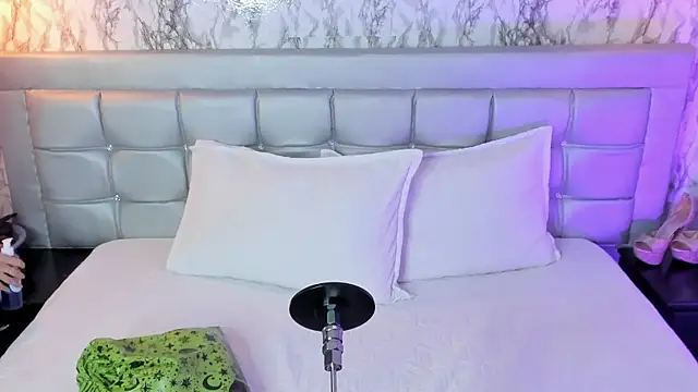 Snapshot of MELODYY_SWEET chatting on 21, 2, 2026 MELODYY SWEET online show from 21, 2, 2026